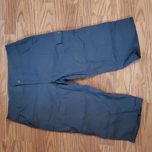 Columbia Gray Capris